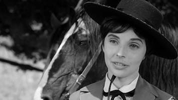 S4 E13 - Woman With A Gun