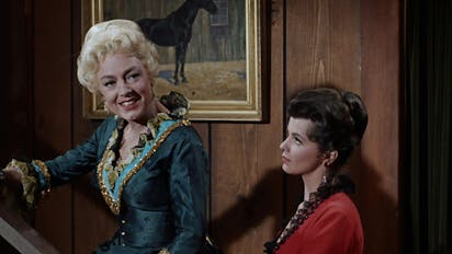 S6 E11 - Kelly's Clover Girls